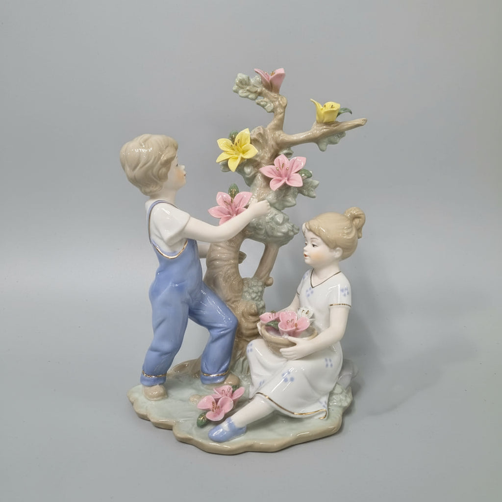 Victorian Wanderlust Couple Decor - Style 4