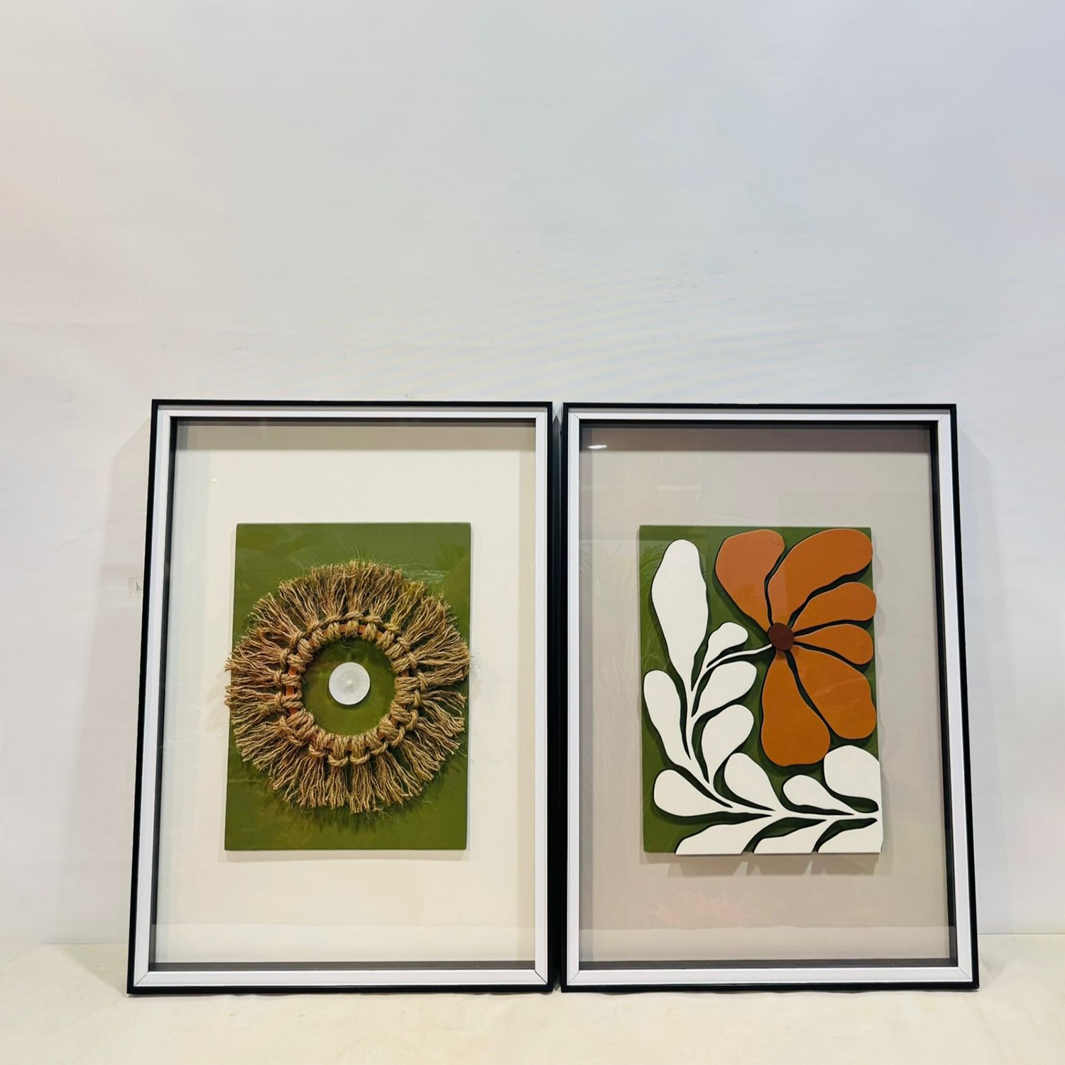 Nature’s Texture: Handcrafted Macrame & Leaf Glass Frame Art