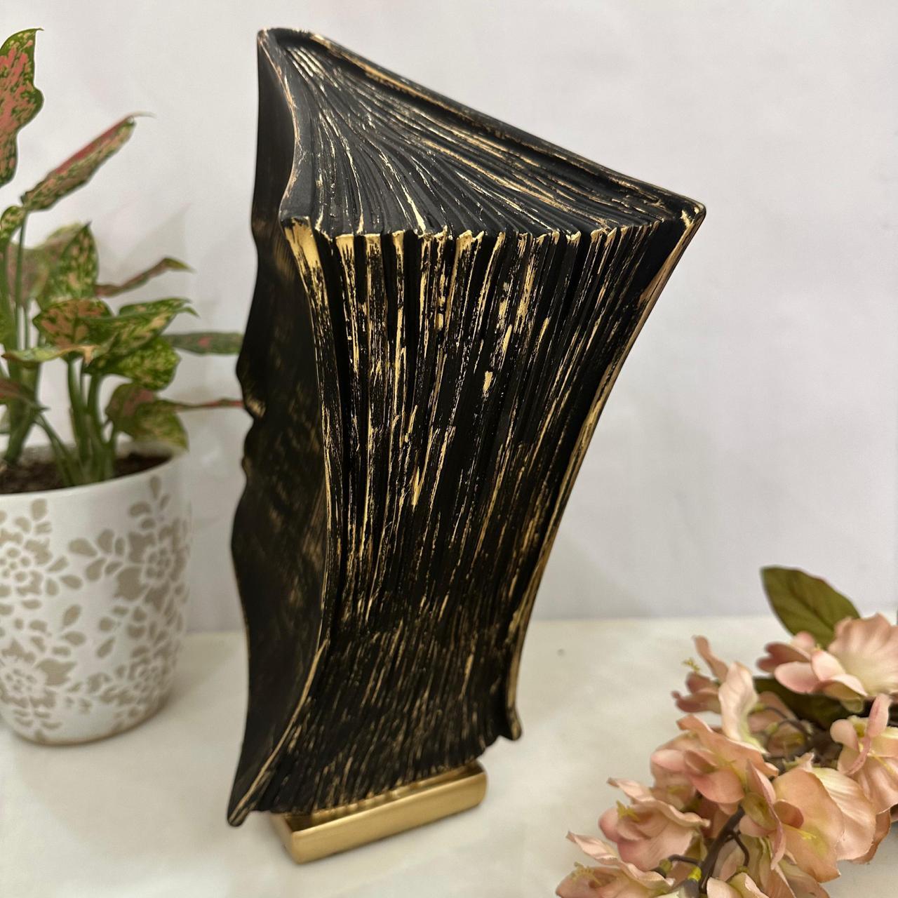 Pages of a Gentleman