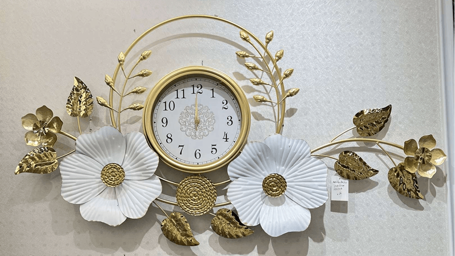 Metal Wall Clock Style 17
