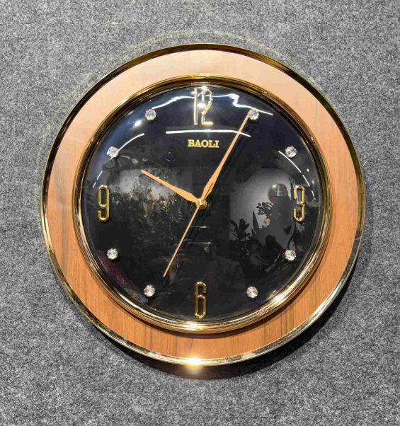 Metal Wall Clock Style 73