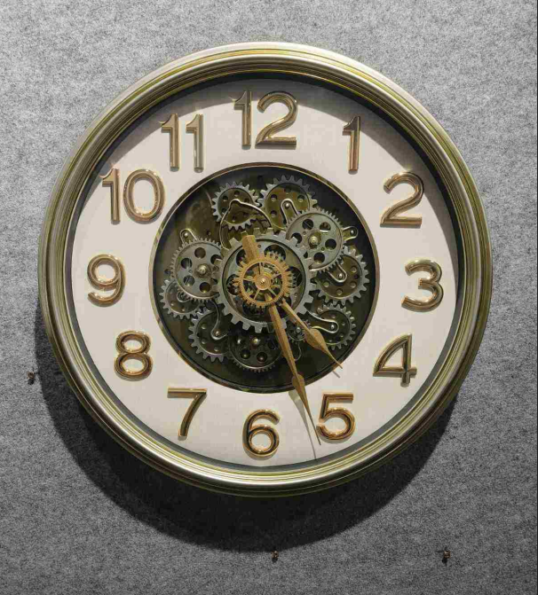 Luxury Metal Gear Clock Style 20