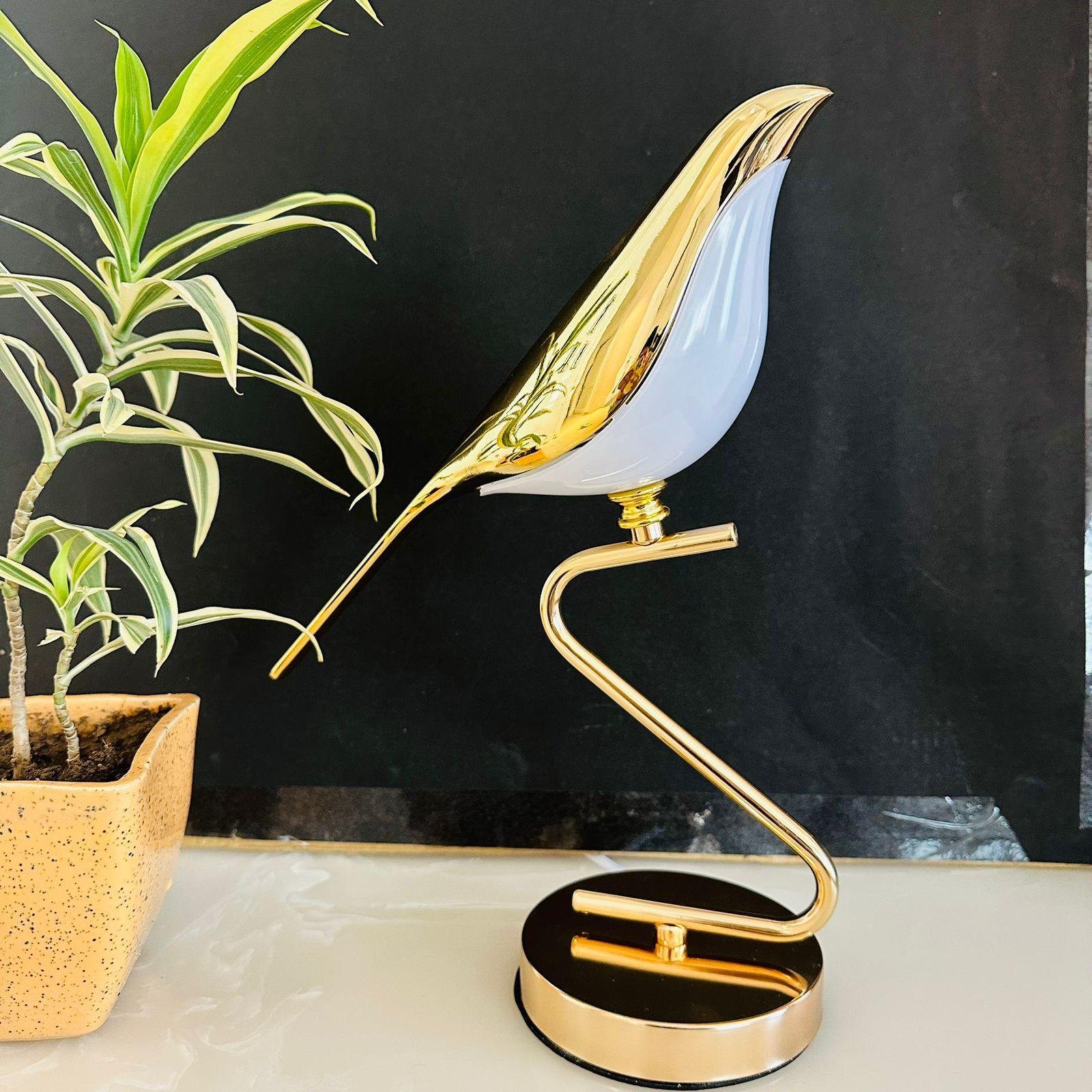 Luxury Golden Bird LED Table Lamp