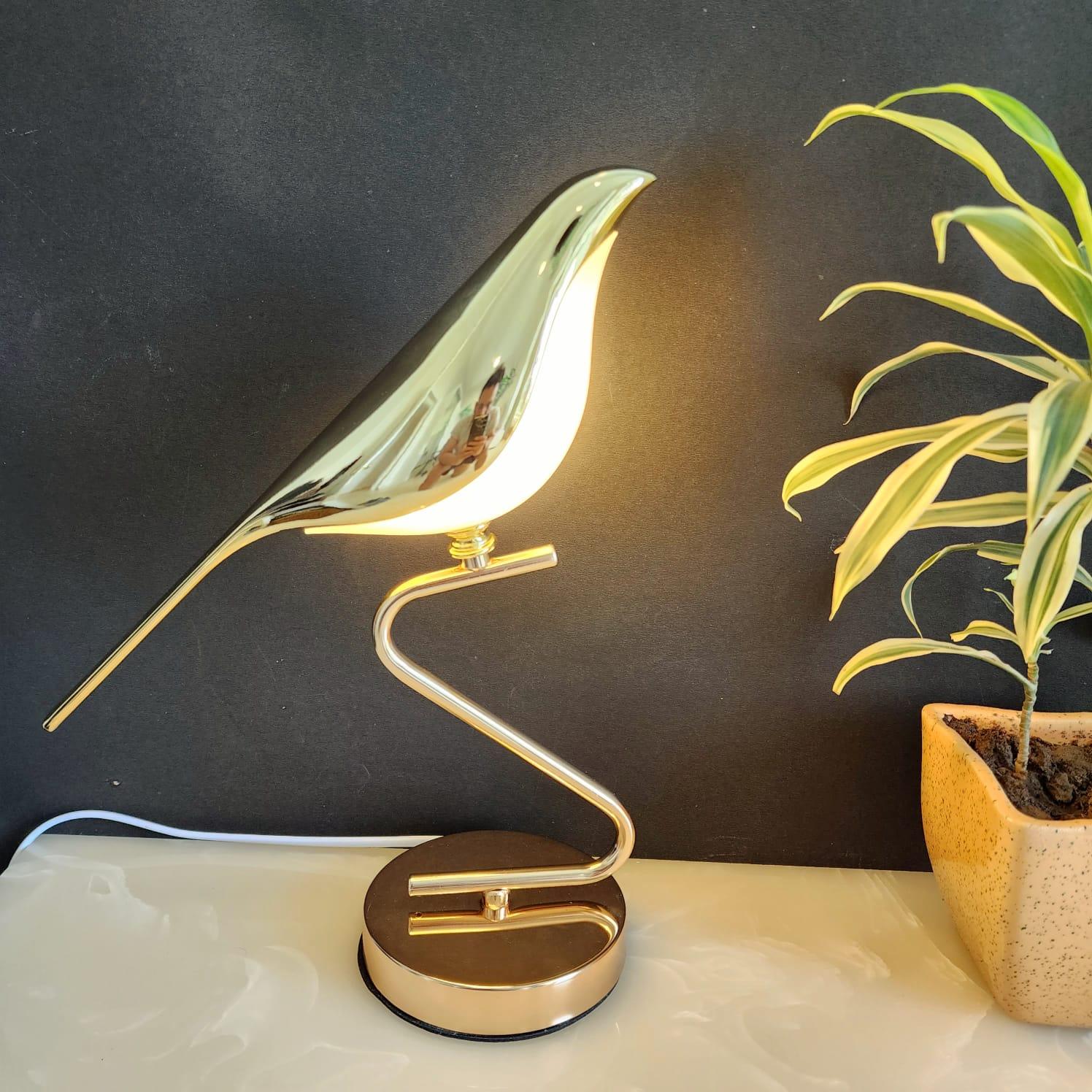 Luxury Golden Bird LED Table Lamp