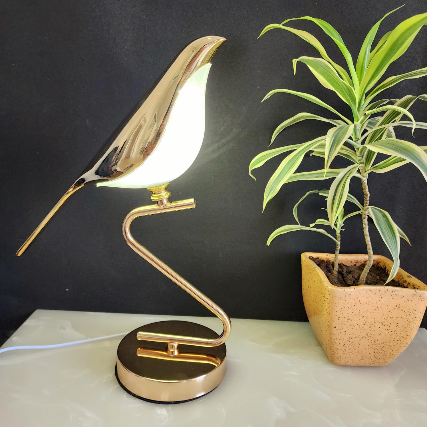 Luxury Golden Bird LED Table Lamp