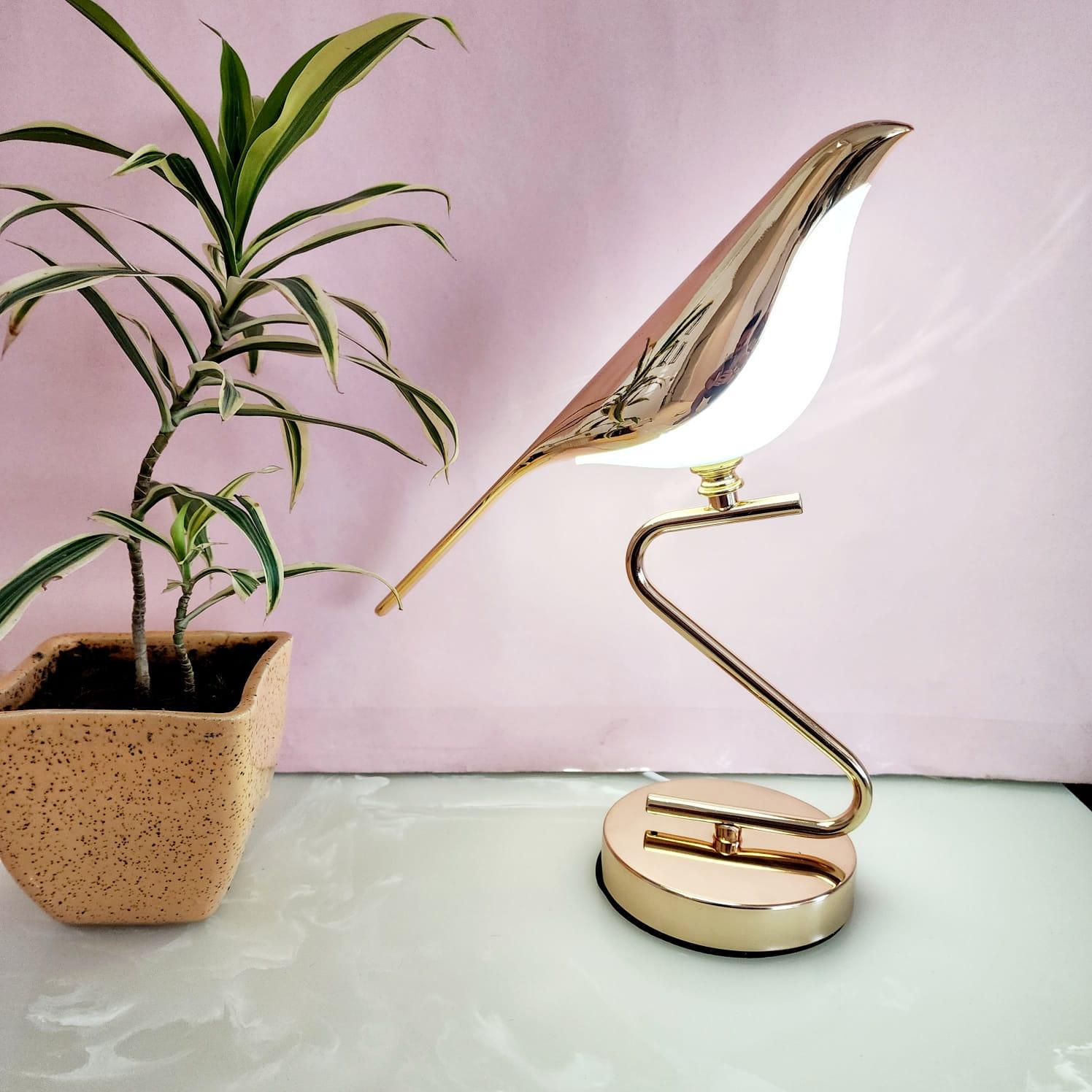 Luxury Golden Bird LED Table Lamp
