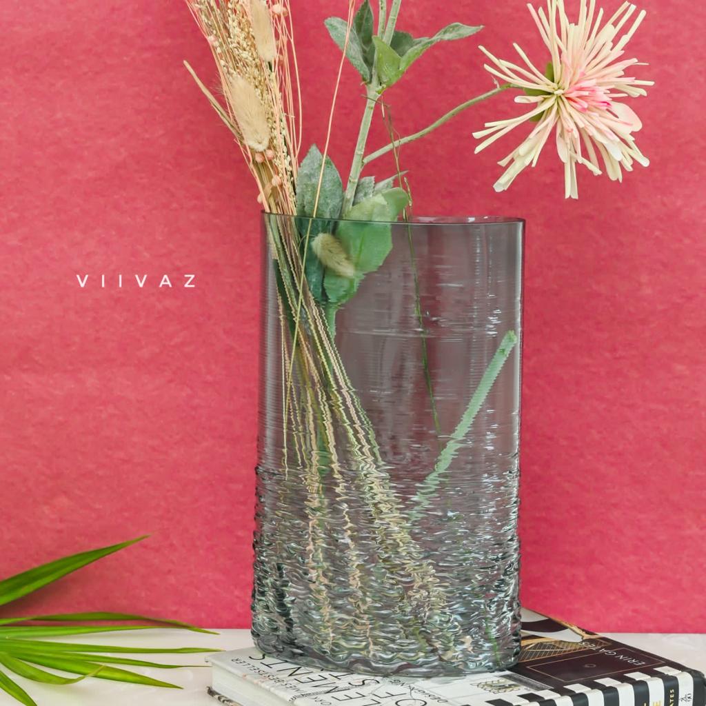 Curved Reflections Crystal Vase