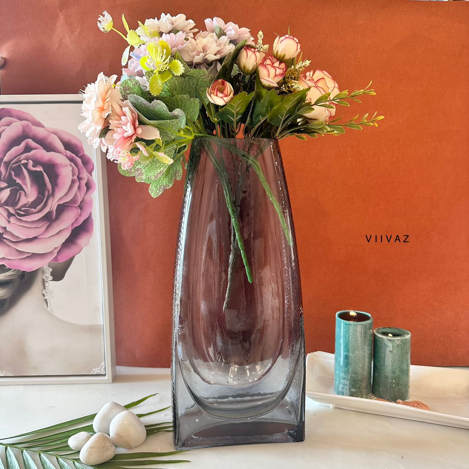 Captivating Glass Vase-VIIVAZ