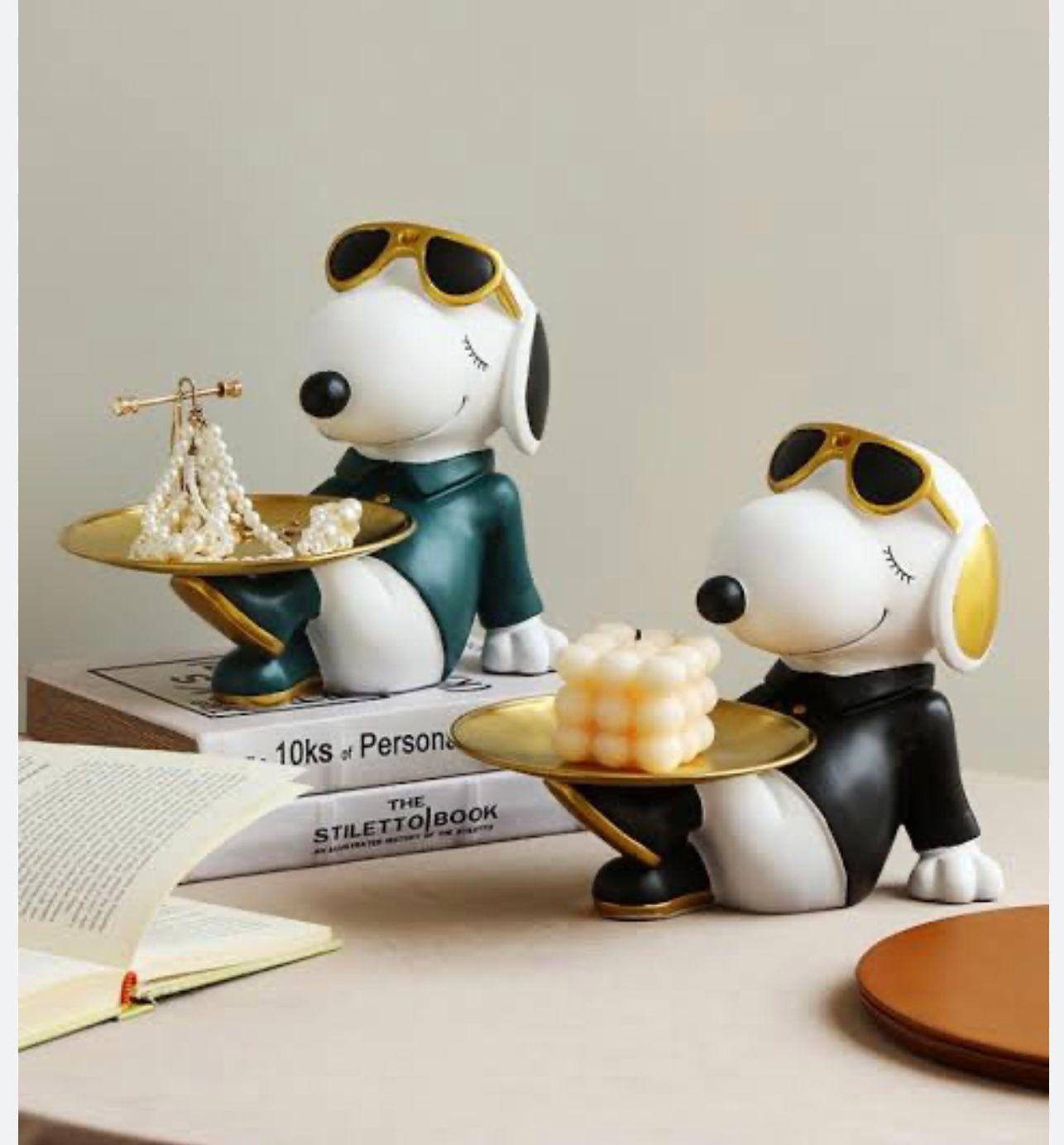 Relaxing Puppy Tray Holder