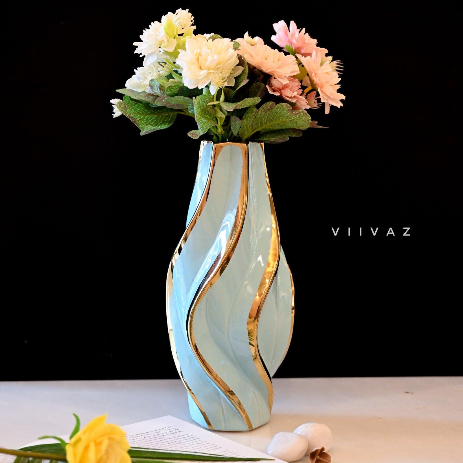 Vase with a Wave