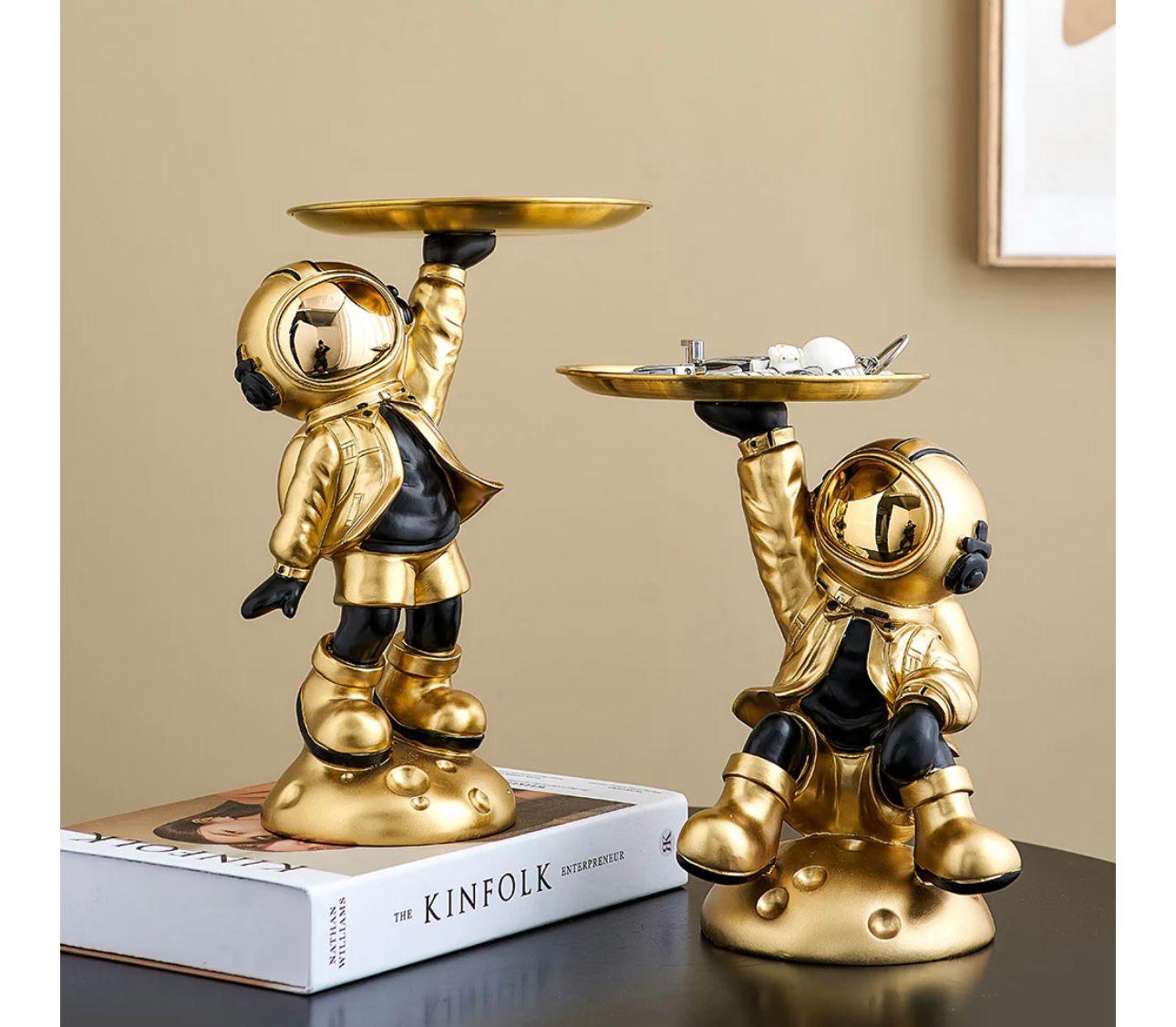 Serving Astronaut Tray Holder