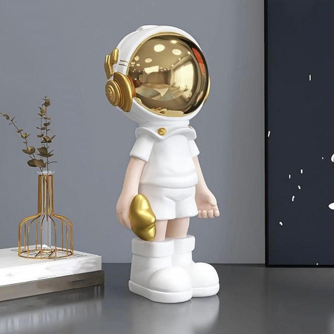 Summer Spaceman Astronaut Statue