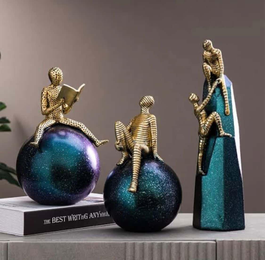 Patterned Couple Goals Figurine