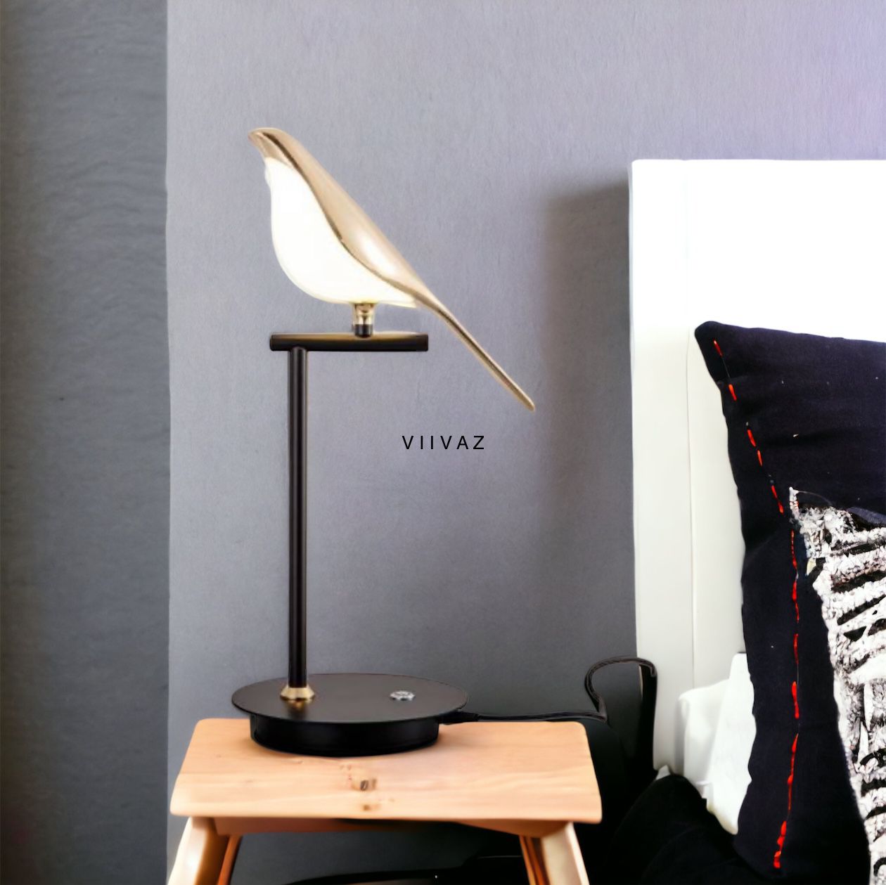 Chirping Sparrow Lamp