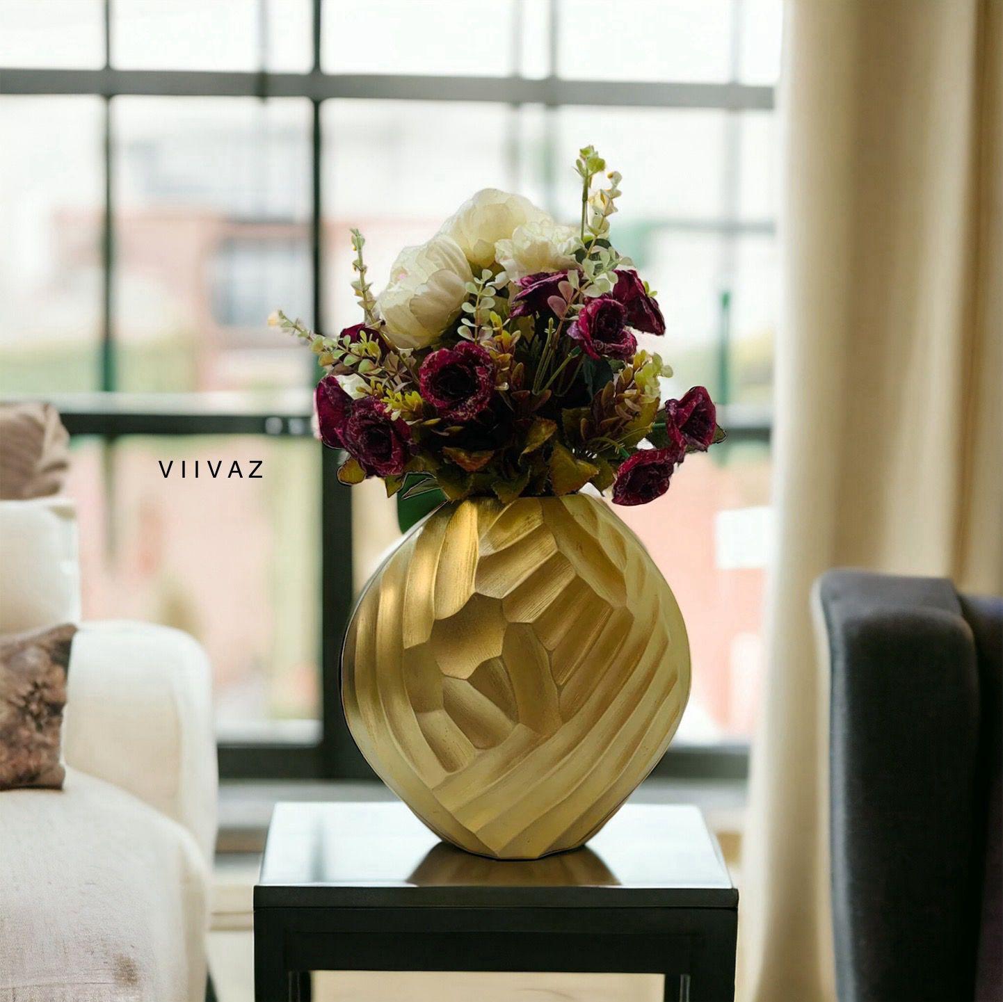 Metallic Artistic Pattern Vases