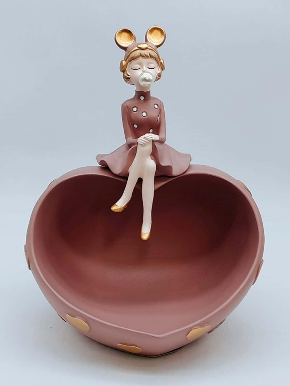 Ms Cathy Heart Holder