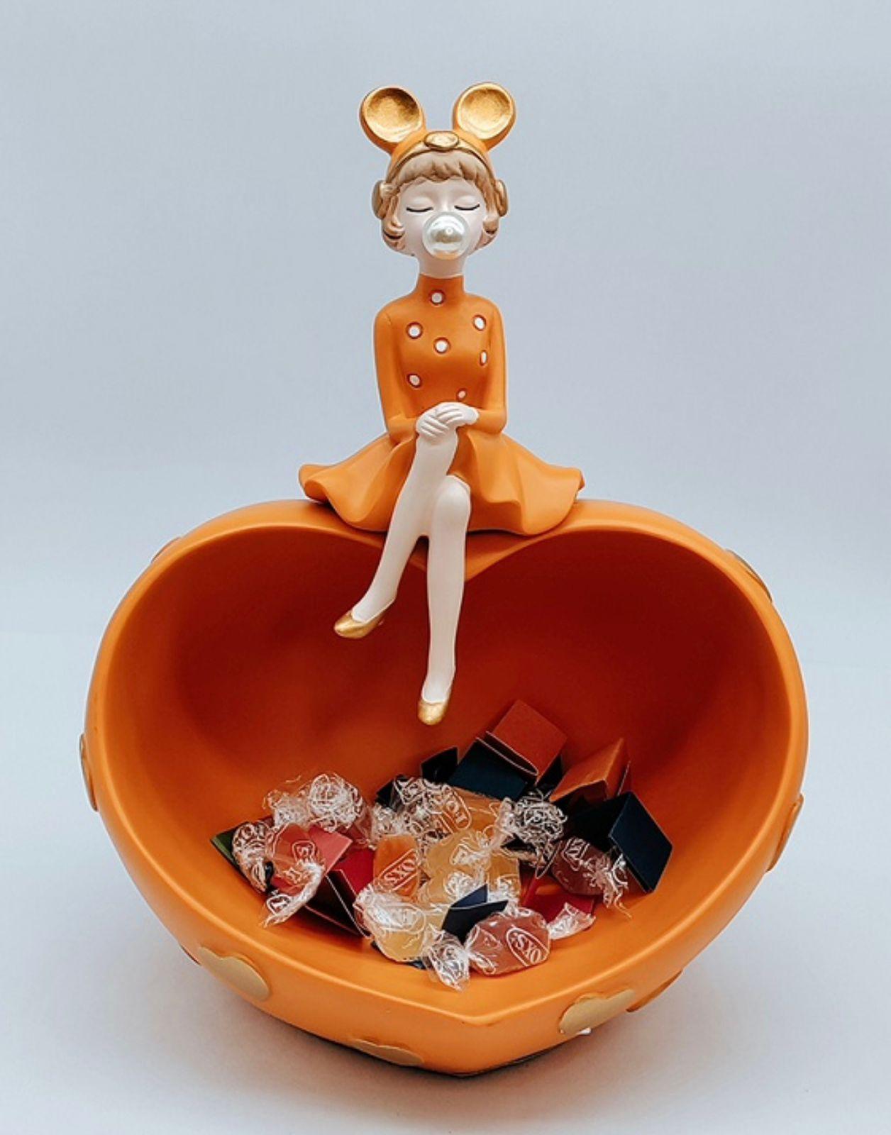 Ms Cathy Heart Holder