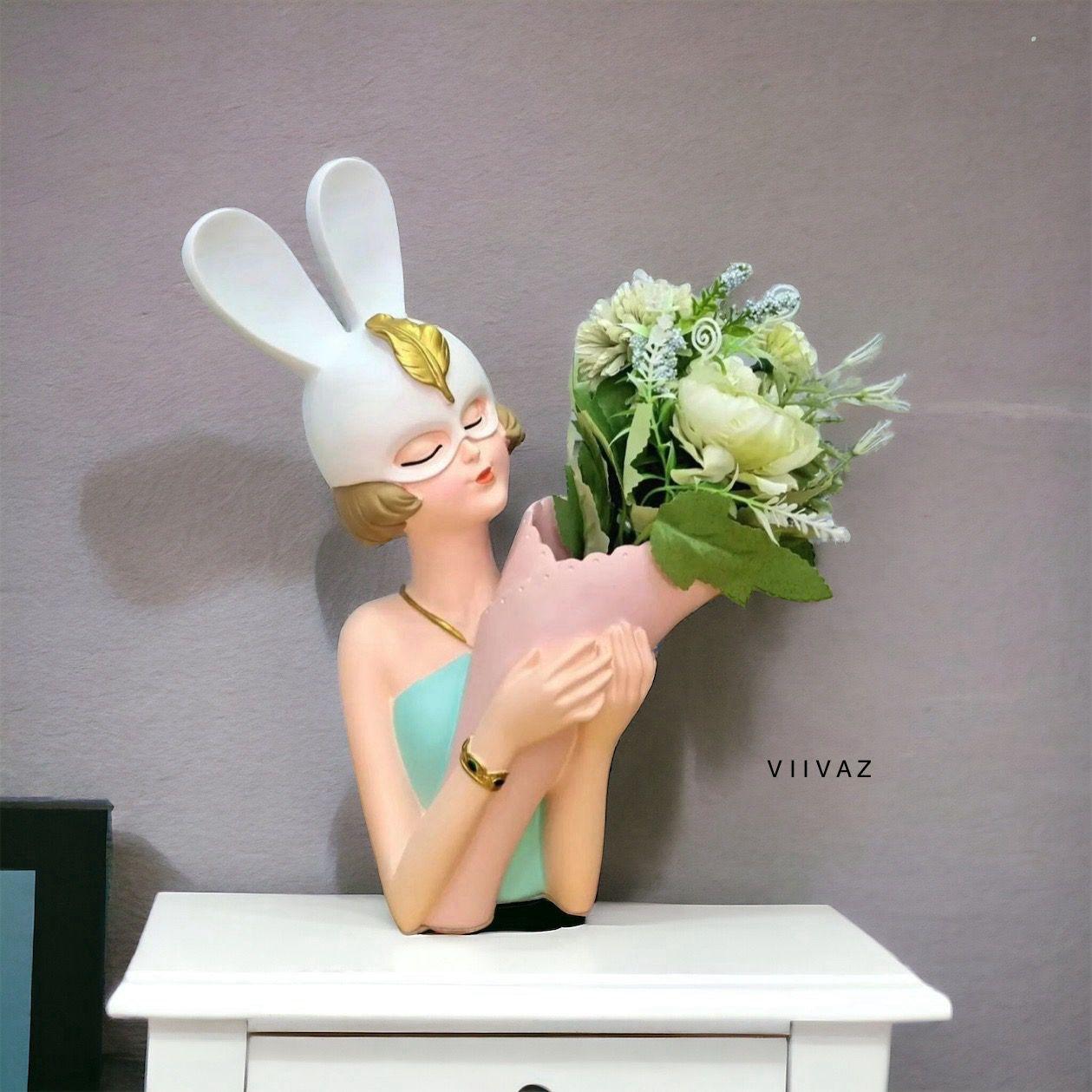 Ms Sophia with Bouquet of Love