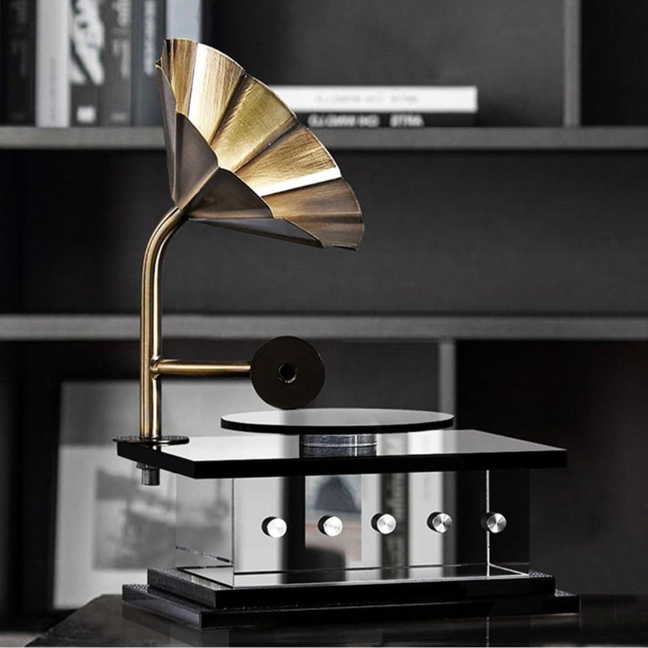 VINTAGE CRYSTAL GRAMOPHONE STYLE 2