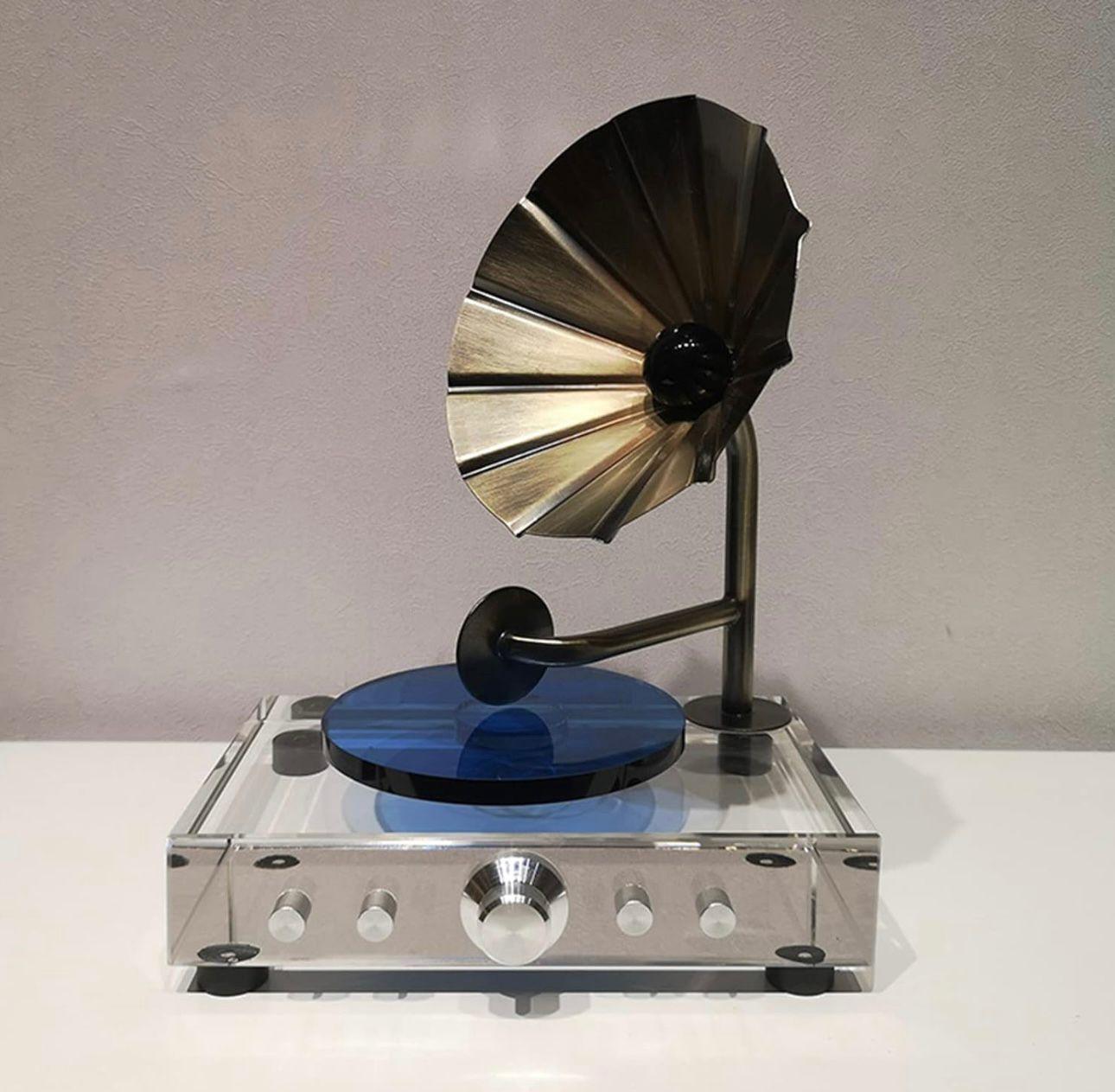 VINTAGE CRYSTAL GRAMOPHONE STYLE 3
