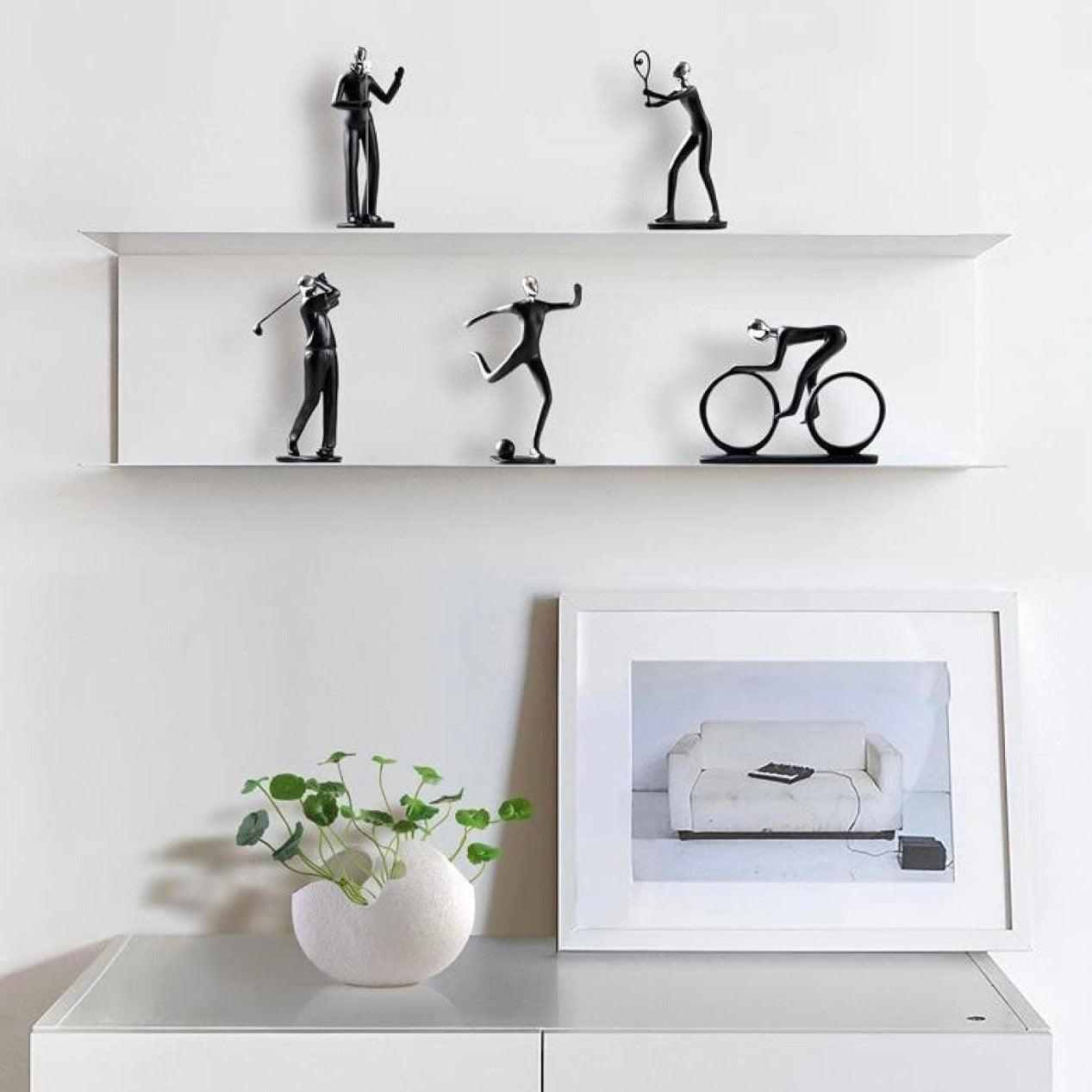 SPORTS FIGURINE - KUNGFU ARTIST