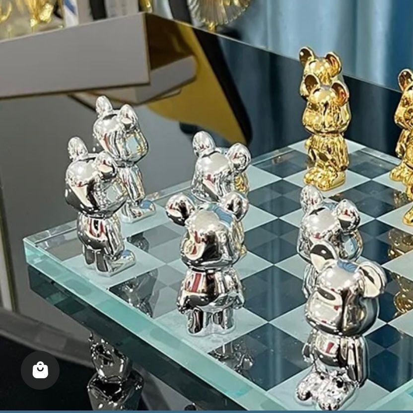 ROBOTIC CRYSTAL CHESS DECOR