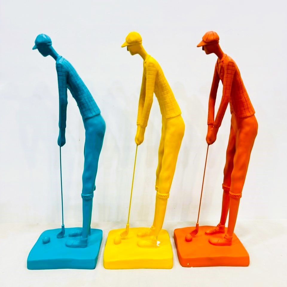 STYLISH GOLF FIGURINE