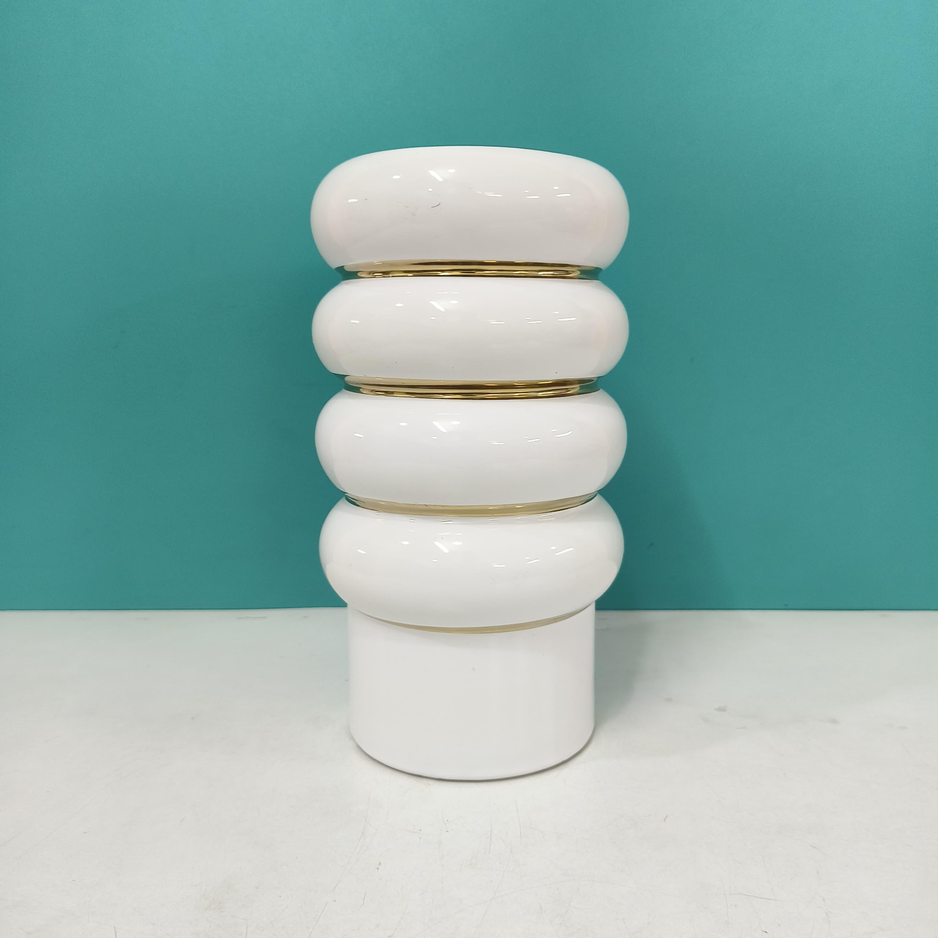 Round Spiral Vase