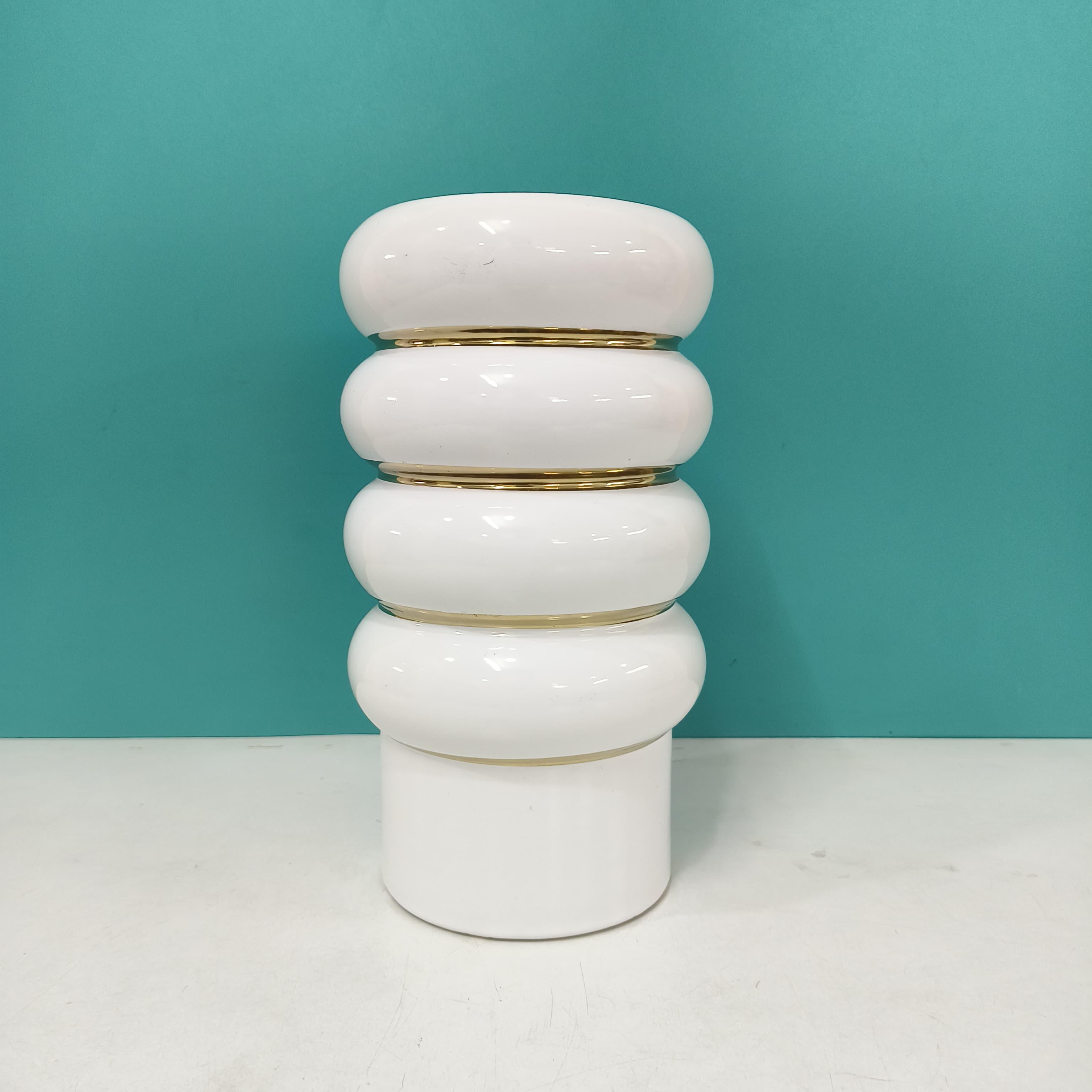 Round Spiral Vase