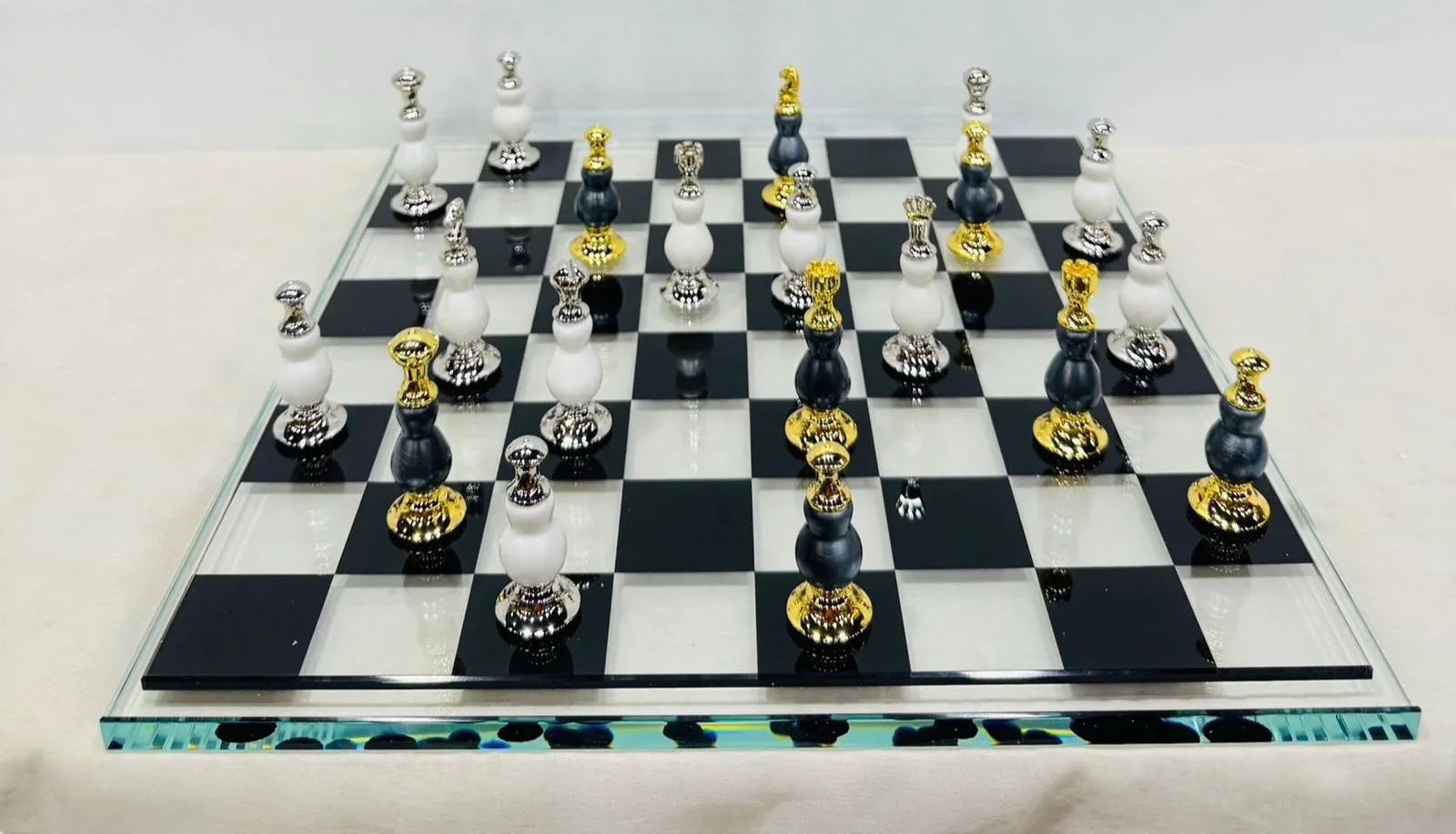 Glass Edge Chess Set