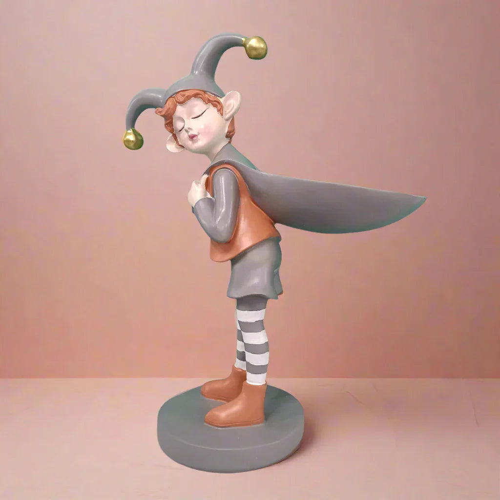 Ms Daisy with storage holder