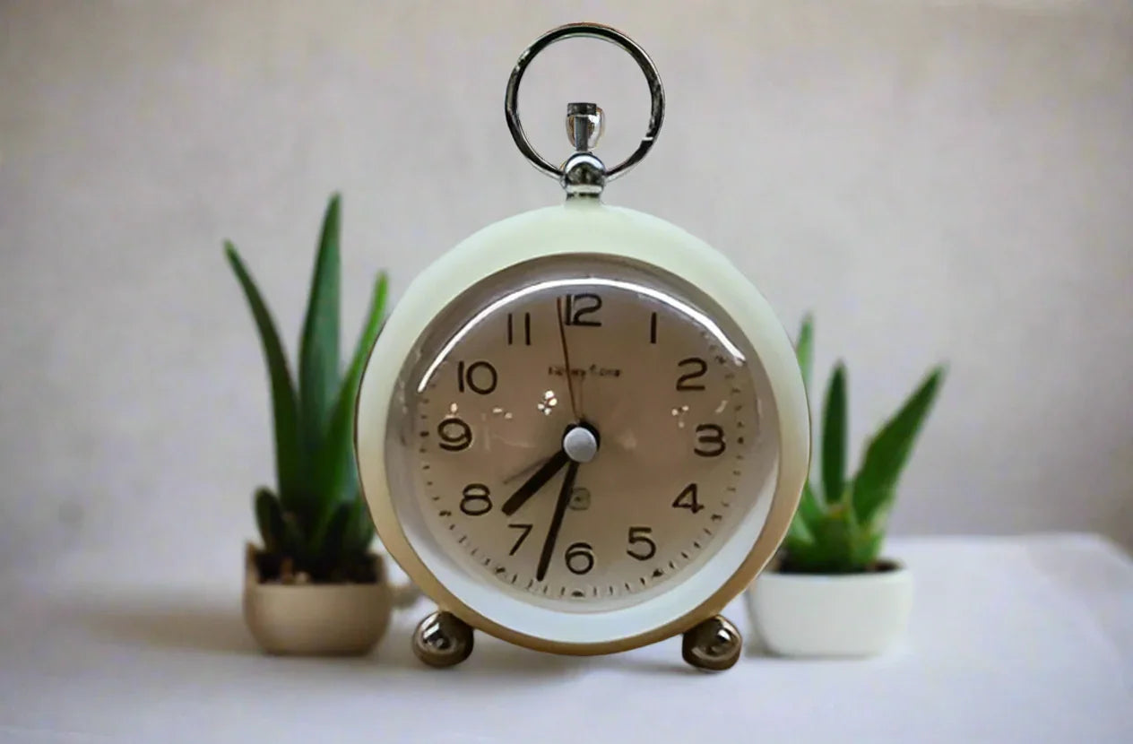 TABLE CLOCK STYLE 7