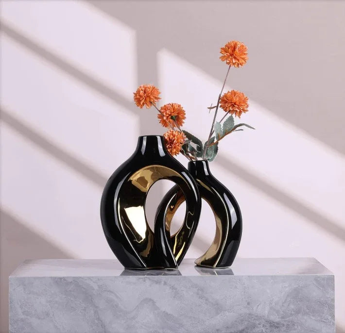 ENTANGLED LOVING COUPLE VASE - Style 2