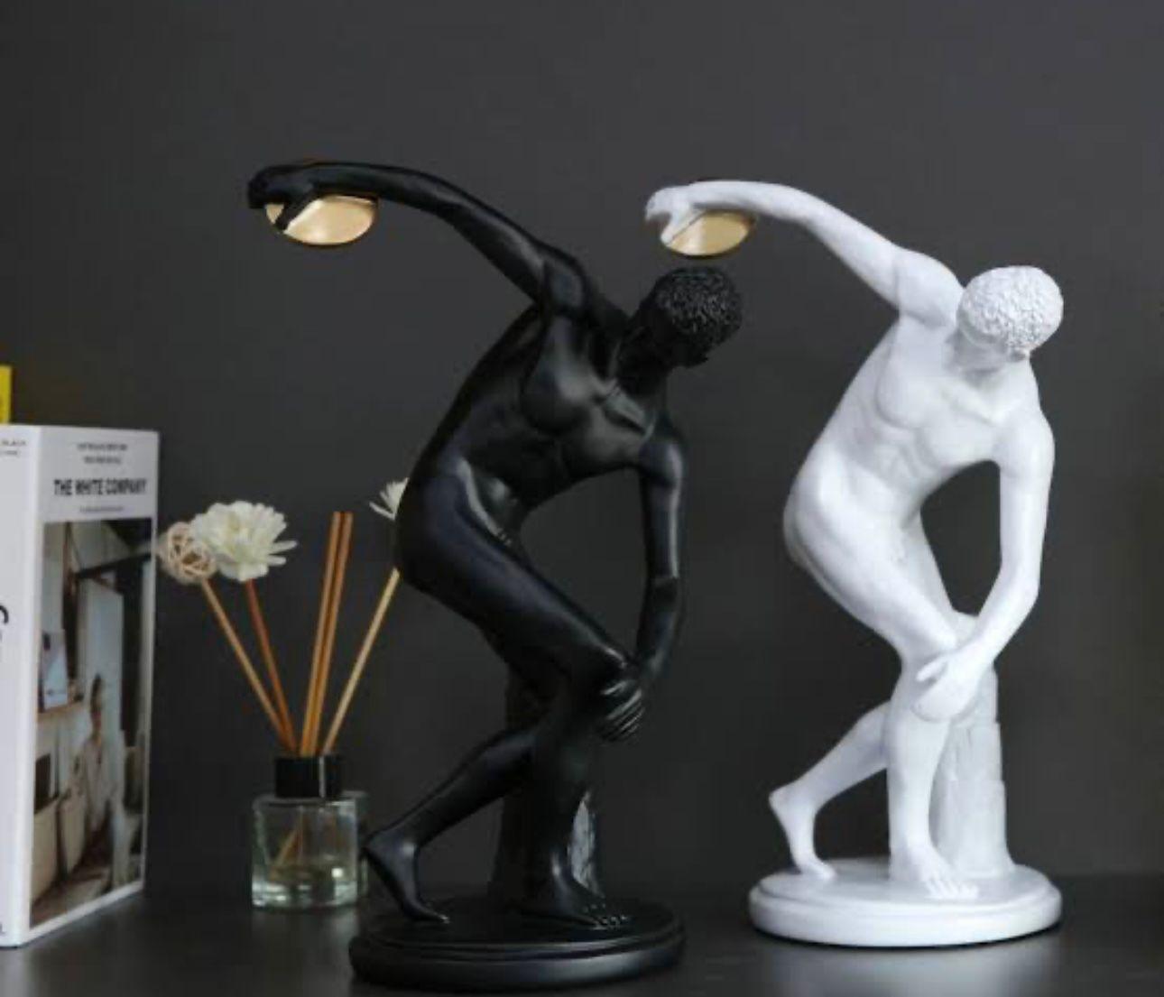 A Seamless Throw in Action