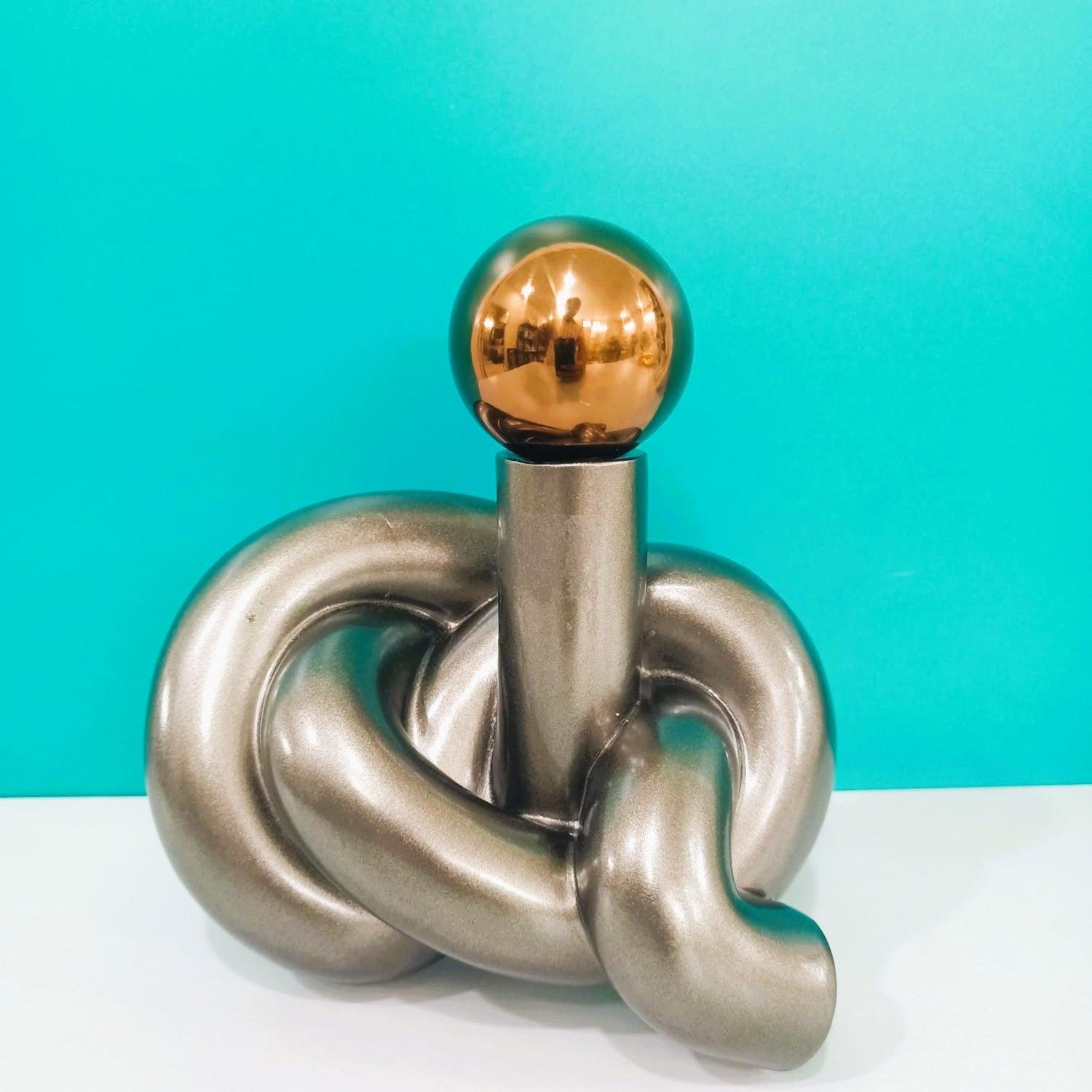 Abstract Twisted Knott Sculpture