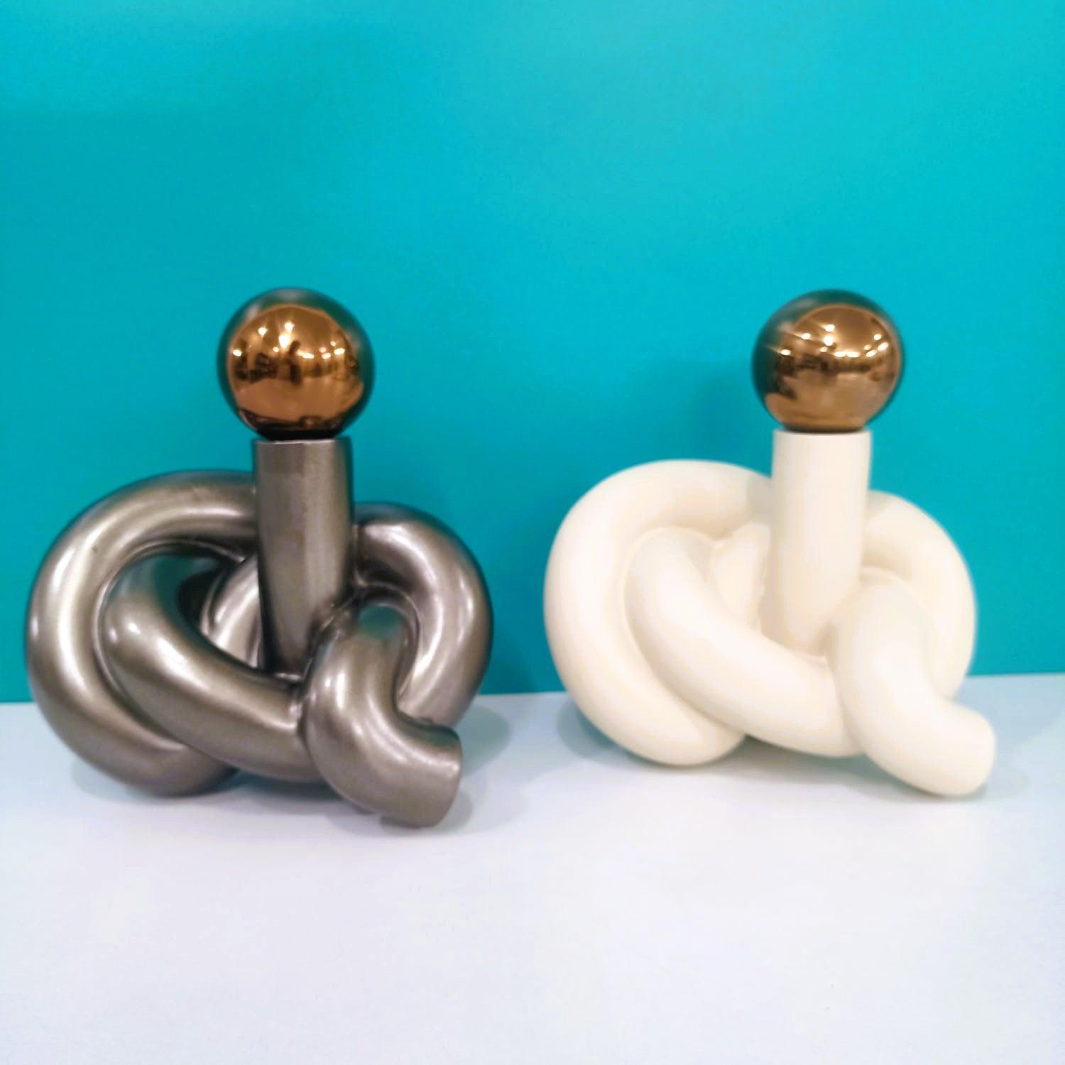 Abstract Twisted Knott Sculpture