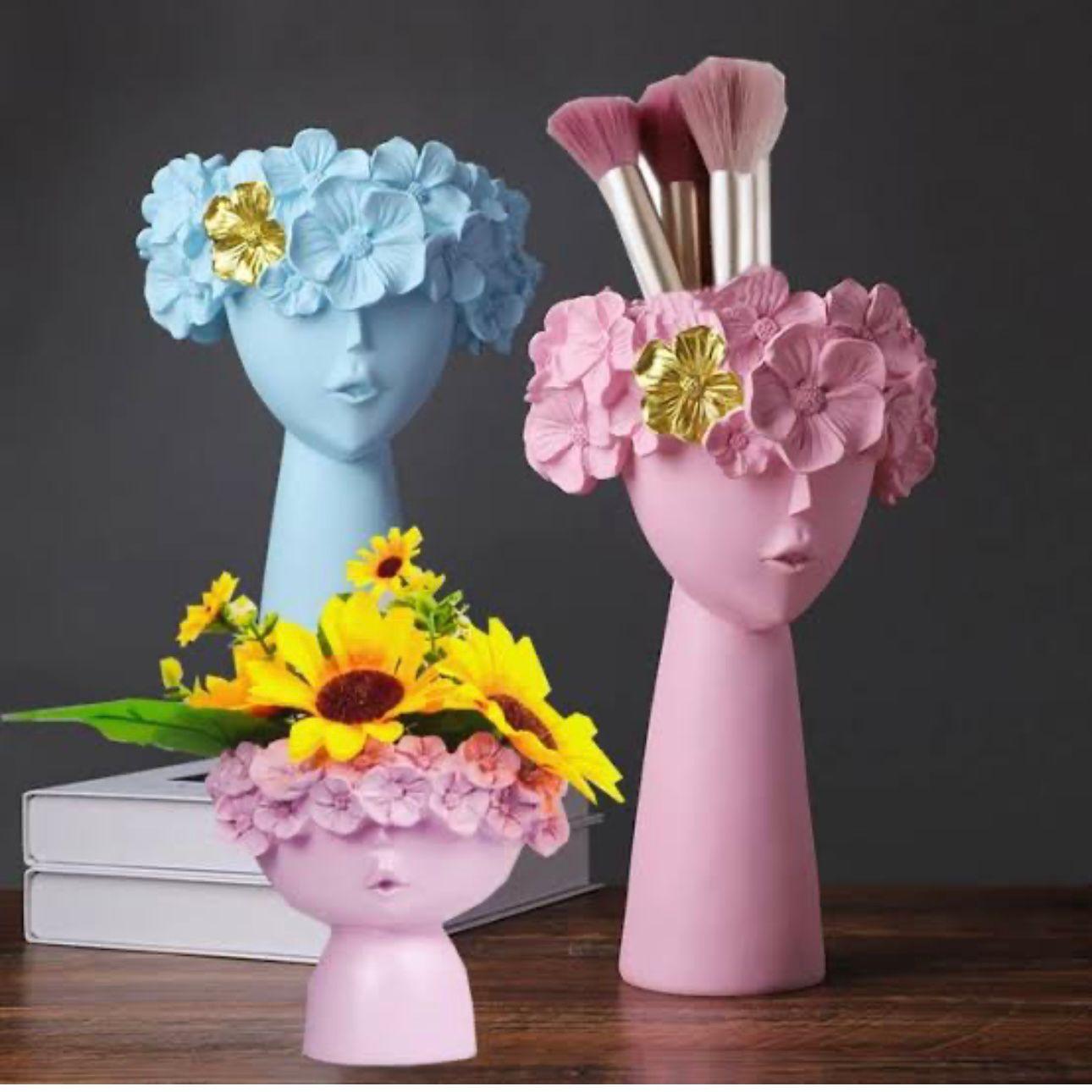 Adorable Tiara Vases