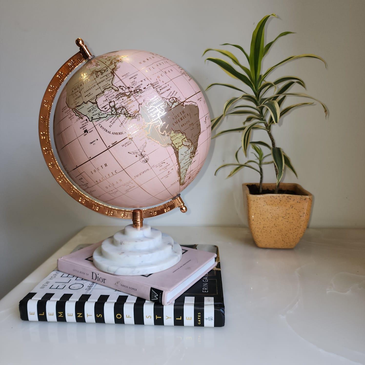 Central Laminated Pink Globe