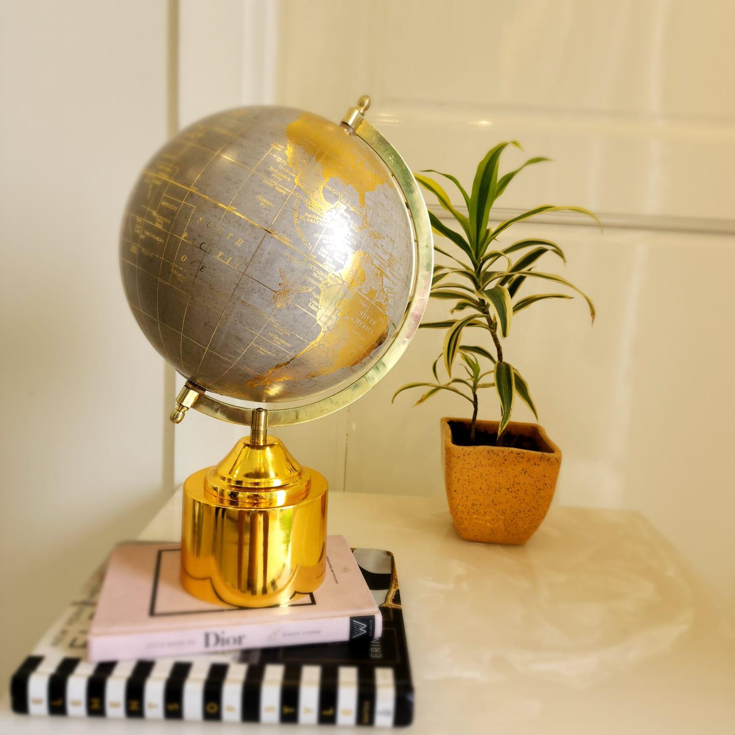 Columba Laminated Gold Grey Globe