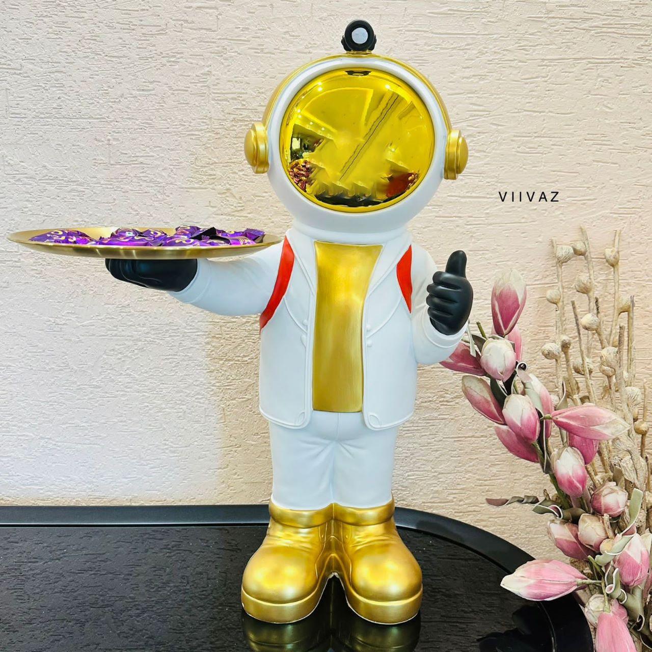 Dabbing Astronaut with Tray