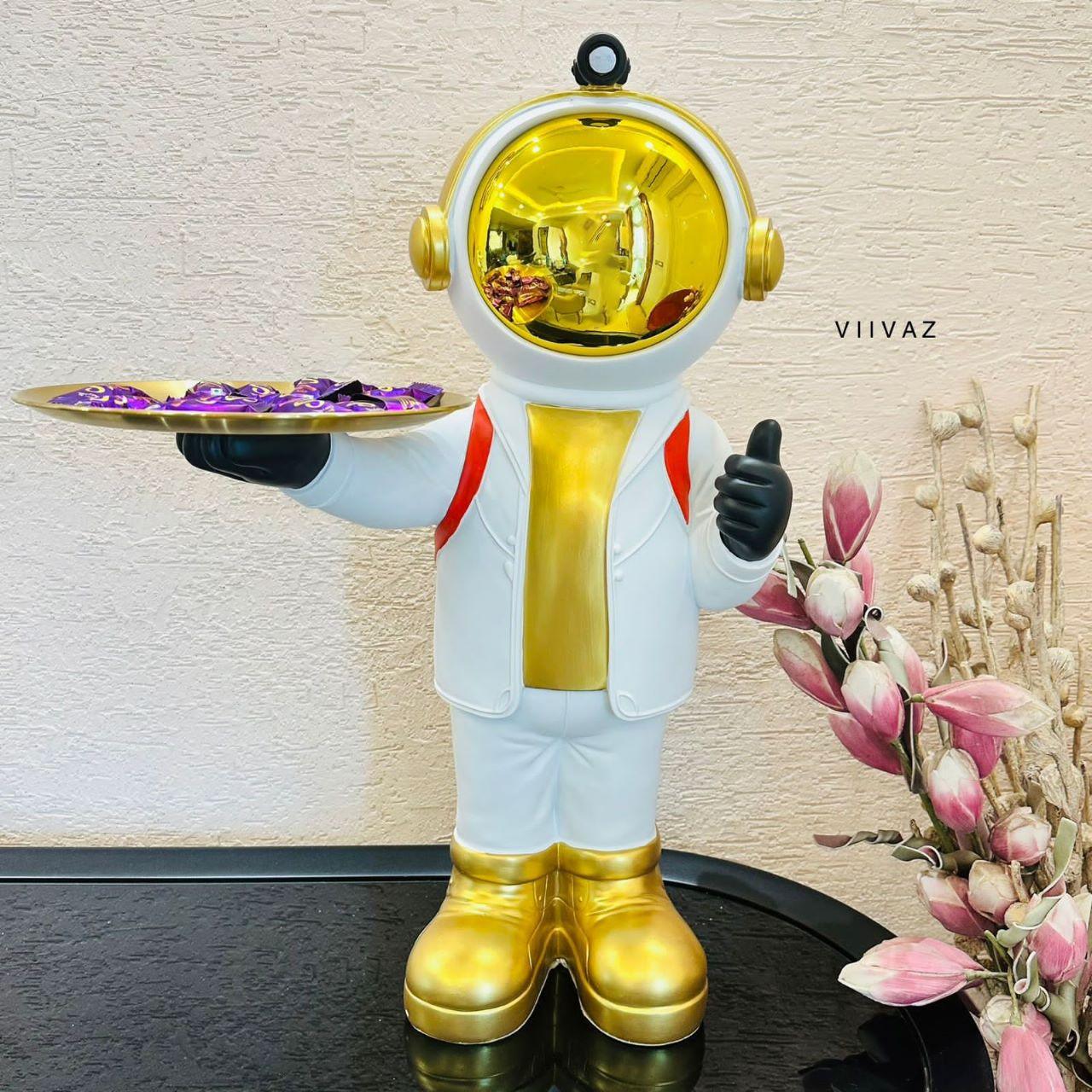 Dabbing Astronaut with Tray