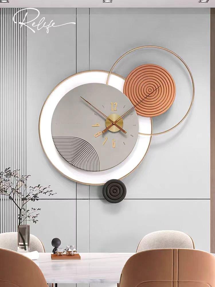 DECORATIVE CLOCK - MODERN SPIRAL INVASION