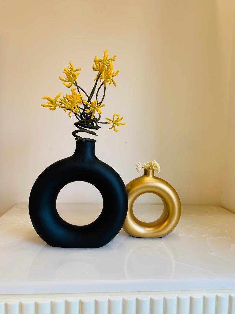 Donut Vase Pair