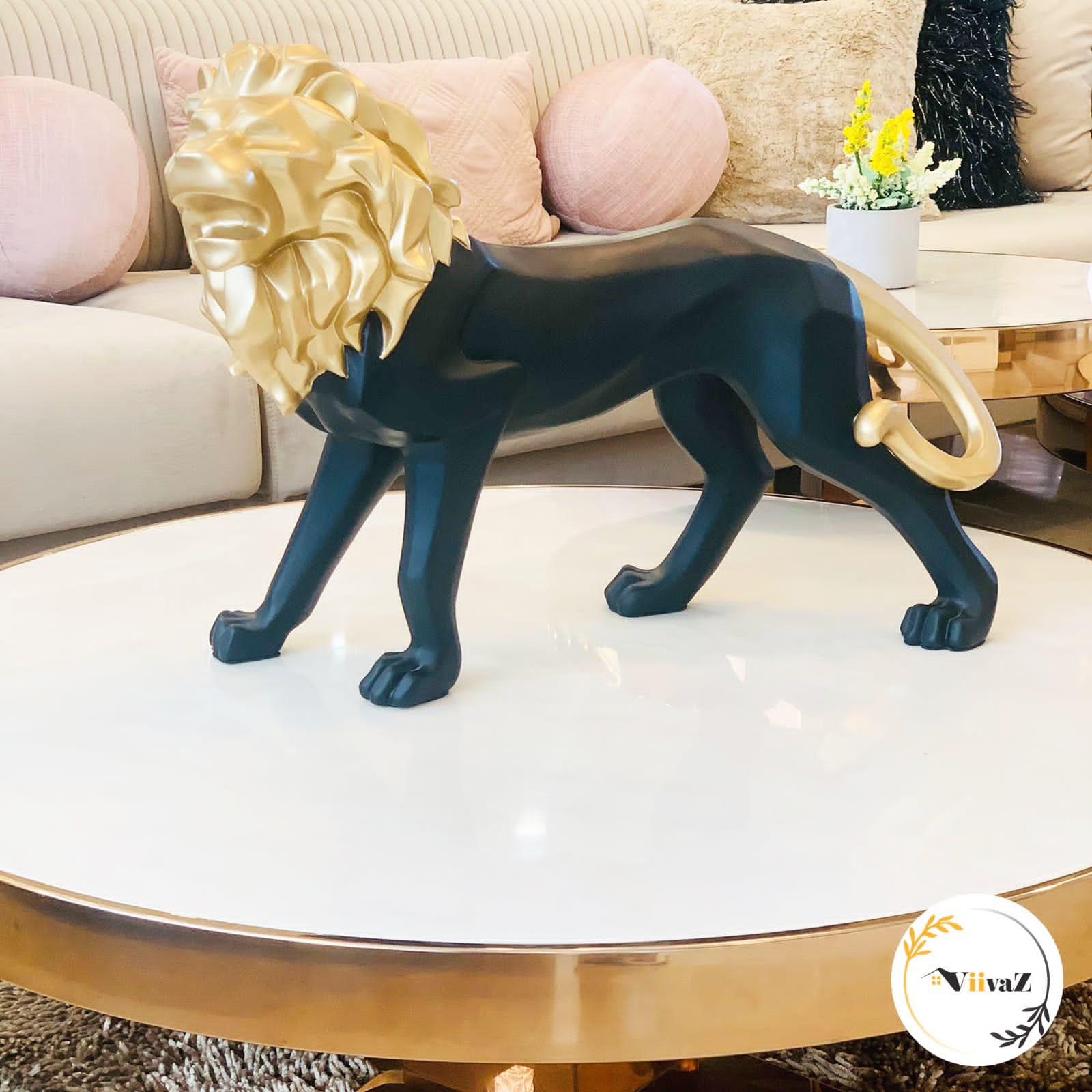 Eccentric & Elegant Lion Sculpture