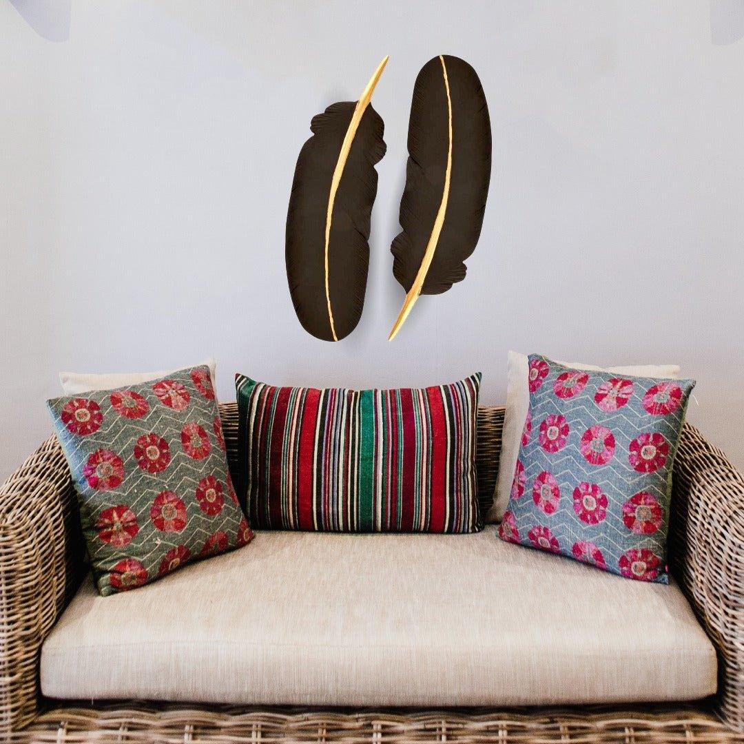 Elegant Feather Wall Decor - Set of 2