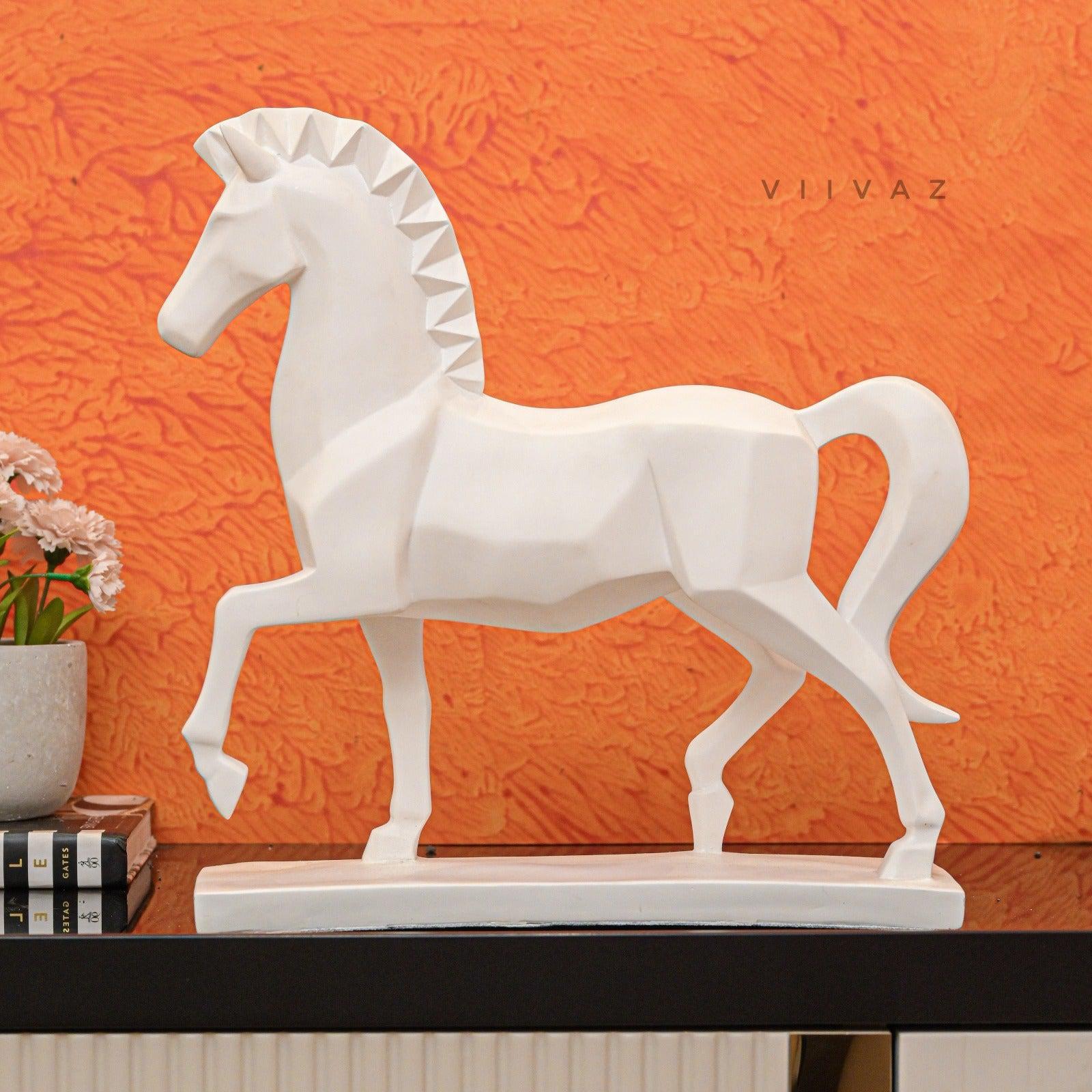 Elegant Running Dolt Horse - PAVE THE WAY
