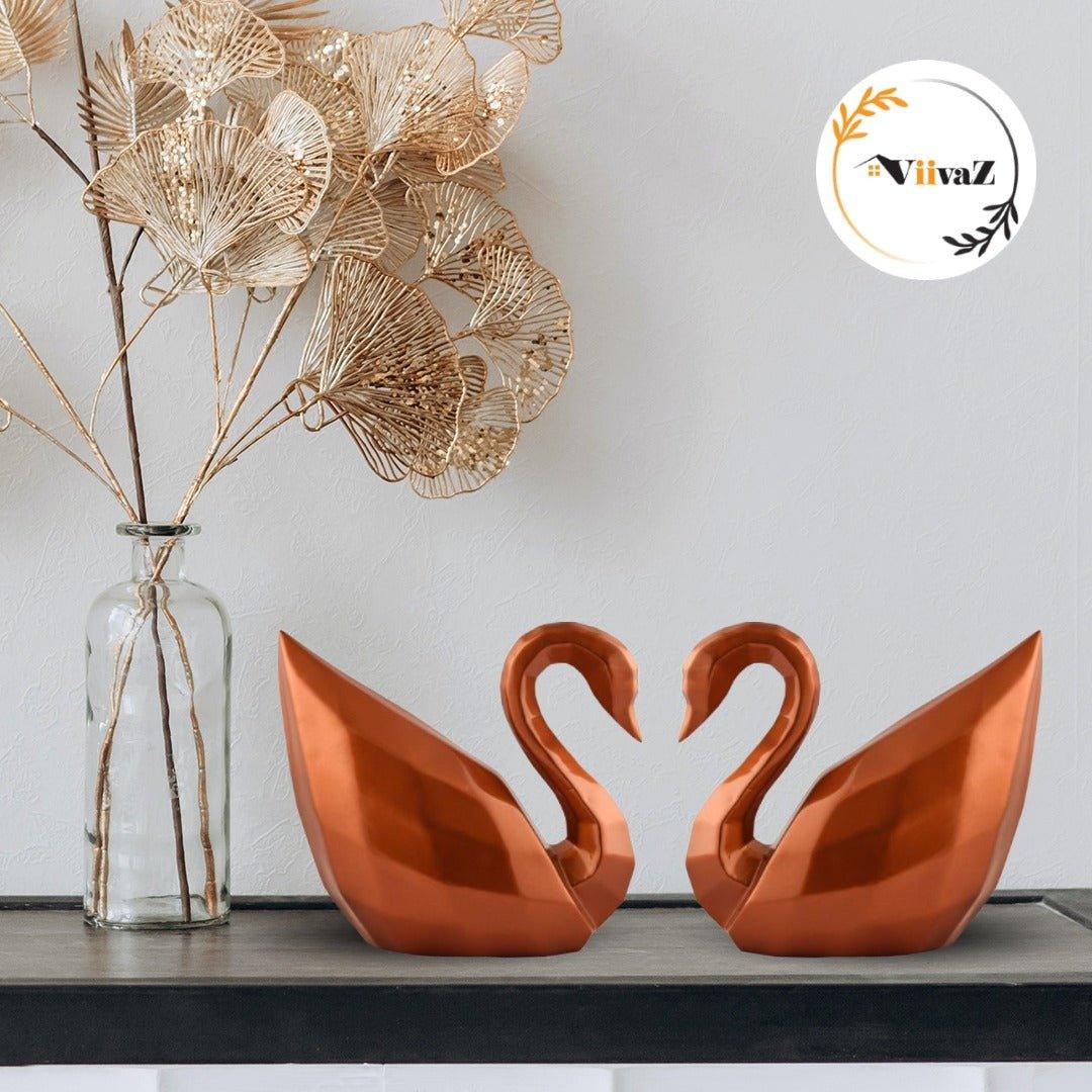 Elegant Swan Decor - Swag in the Swan