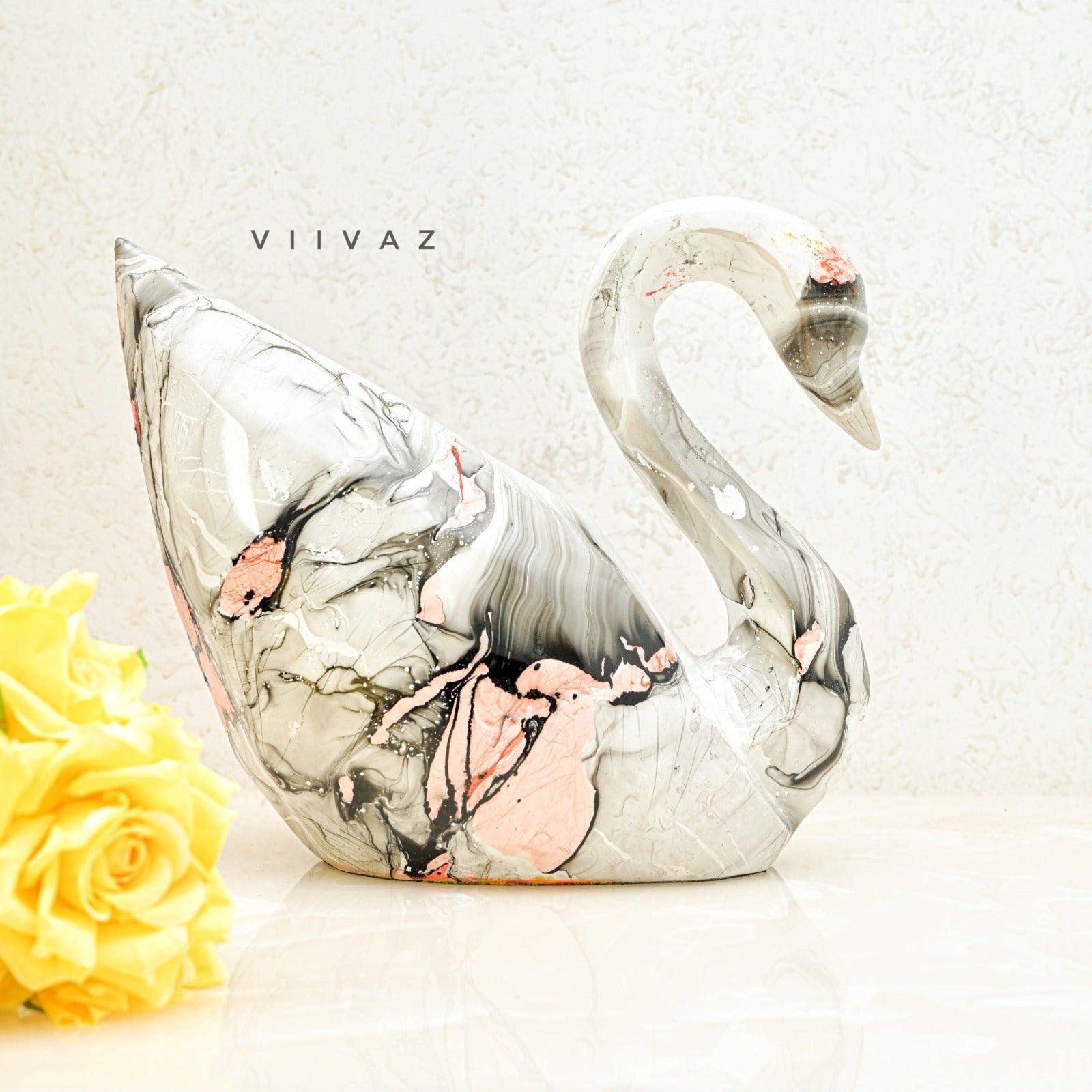 Elegant Swan Decor - Swag in the Swan