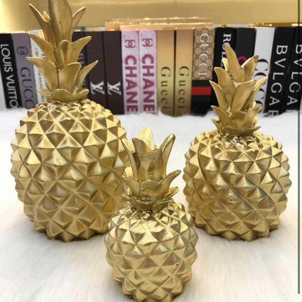 Elusive Pineapple Decor