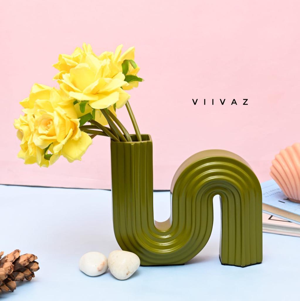 ENDLESS INFINITY HARMONY VASE